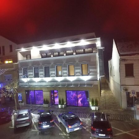 Hotel Rafaelo Bosanska Dubica Exterior foto